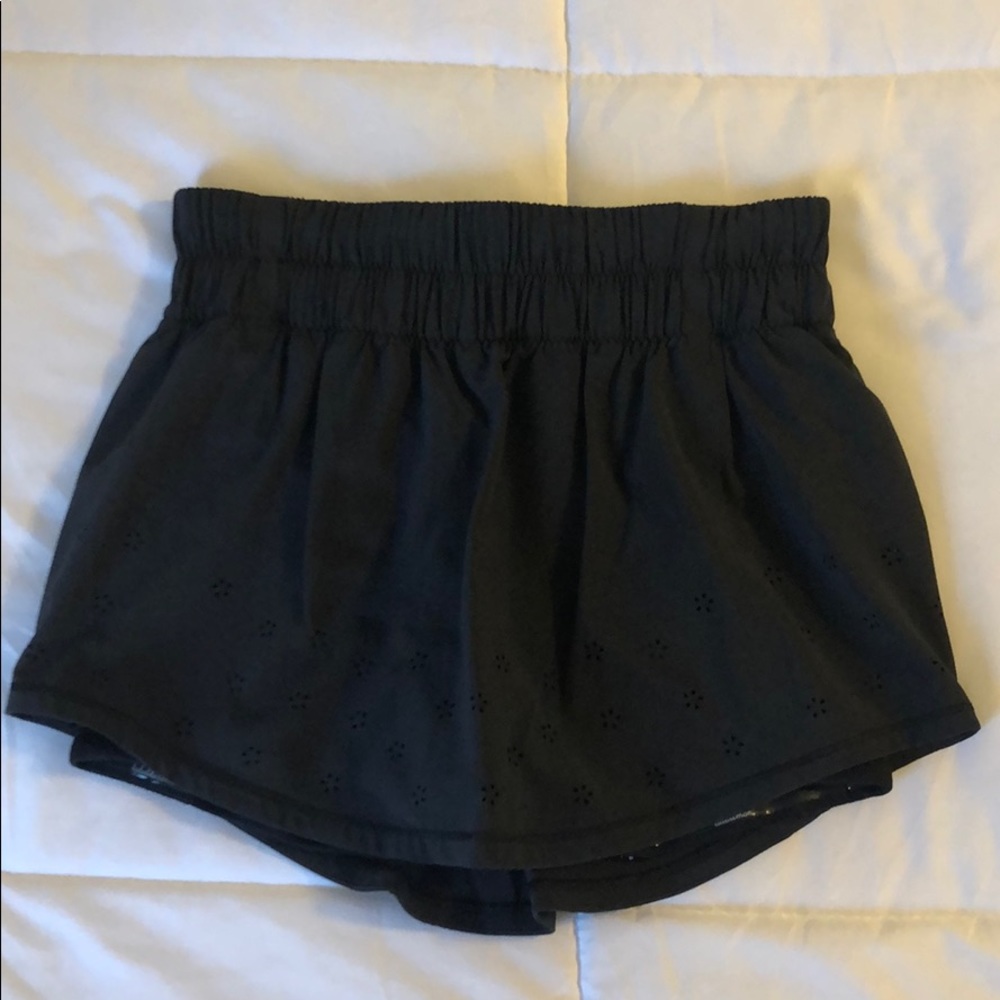 Lululemon running/work-out skirt